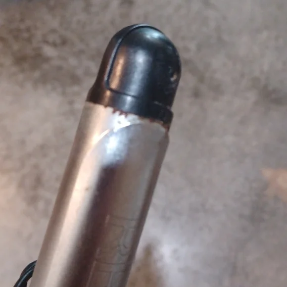 Revlon curling iron - Picture 3 of 3